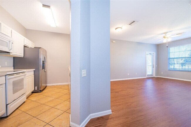 Building Photo - 581 Brantley Terrace Way