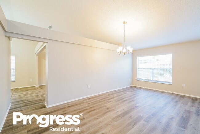 Building Photo - 1434 Lakehurst Way