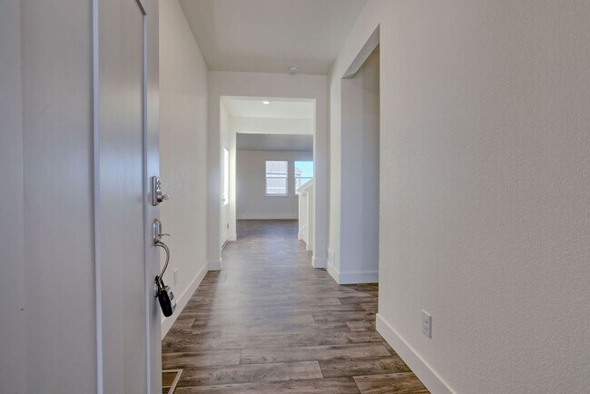 Foto del edificio - 5 Bedroom 3 Bath home in Johnstown