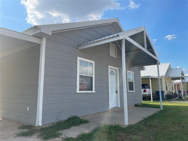 Building Photo - 430 Sparrow Ln