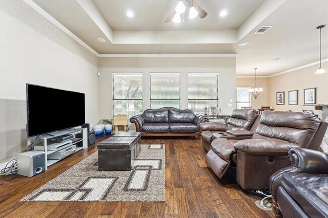 Building Photo - 141 Silverado Dr