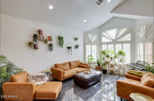 Foto del edificio - 14014 N 30th St