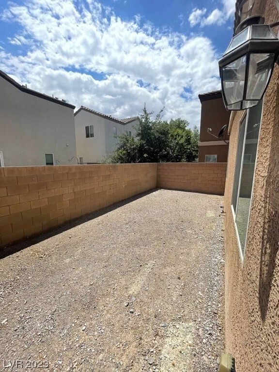 Building Photo - 9033 Savvy Seam Ct