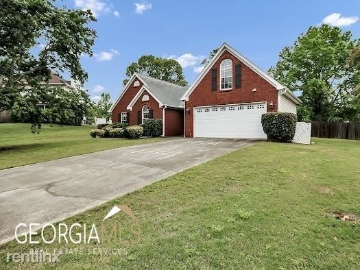 Foto del edificio - 4 br, 2 bath House - 820 R Glen Ivy Ct