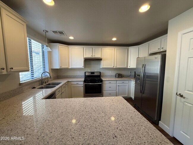 Foto del edificio - 2408 W Skinner Dr