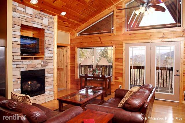 Primary Photo - 553 Greystone Heights Rd