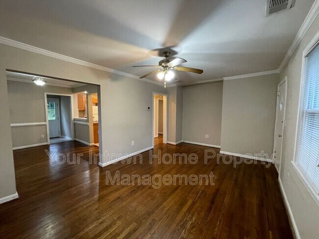 Foto del edificio - 1322 George W Brumley Way SE