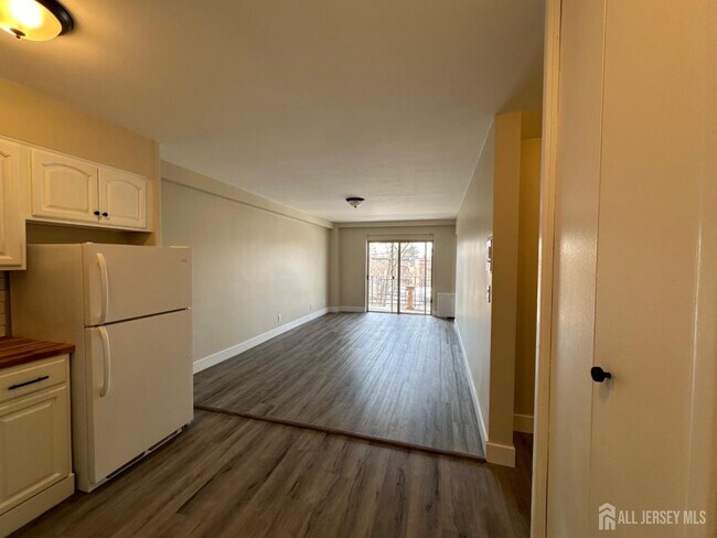 Foto del edificio - 123 S Adelaide Ave