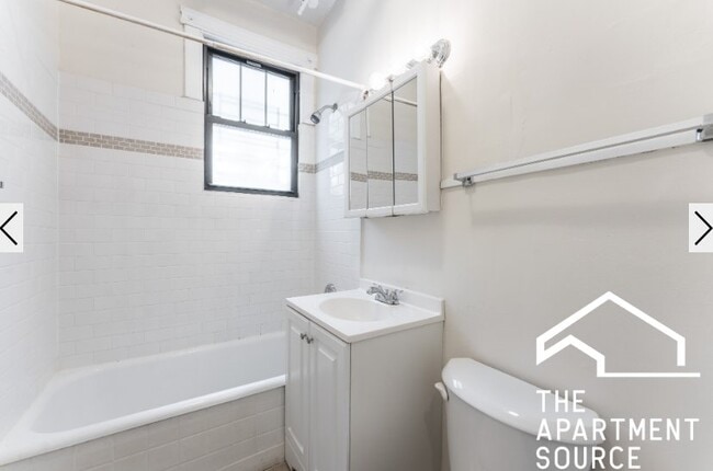 Building Photo - 520 W Cornelia Ave