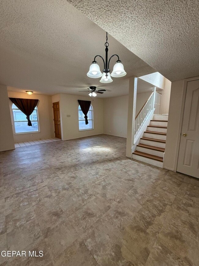 Building Photo - 12008 Castle Woods Dr