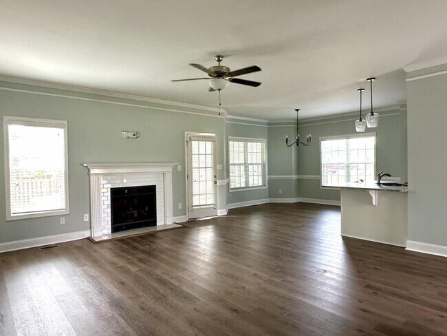 Foto del edificio - 2809 Sand Trap Ln