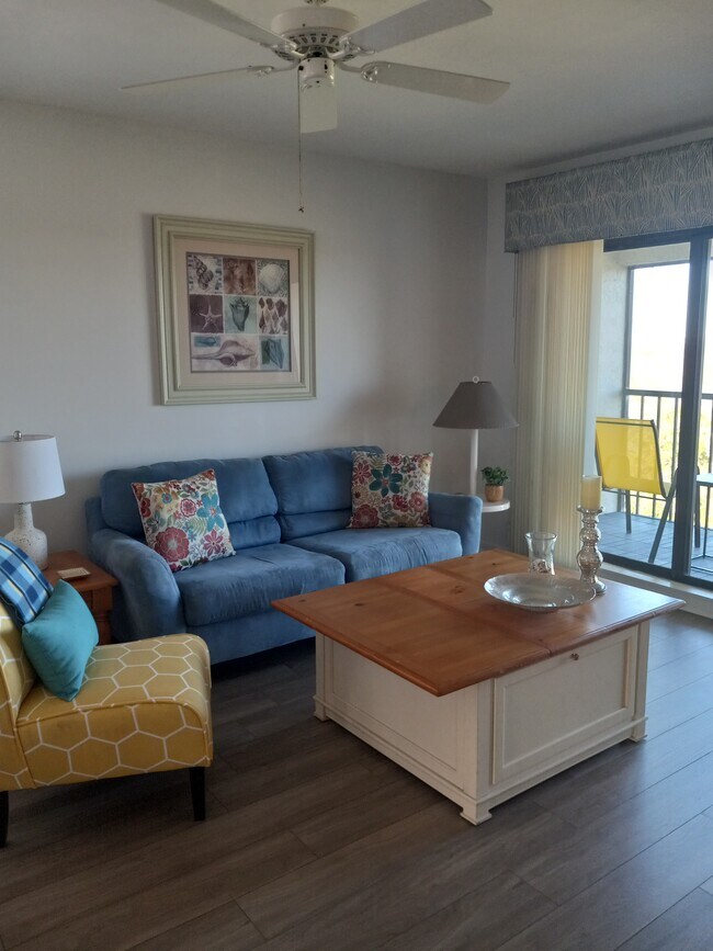 Foto del edificio - 5220 Bonita Beach Rd SW