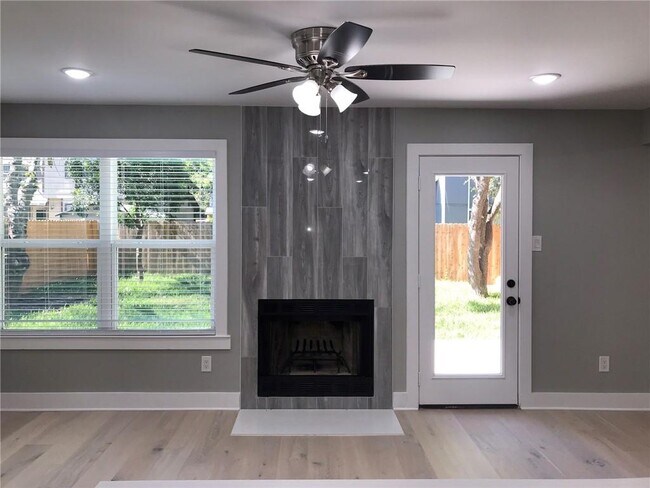 Building Photo - 12918 Marimba Trail