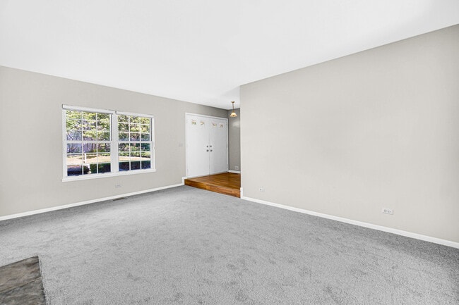 Building Photo - 642 Dunham Rd