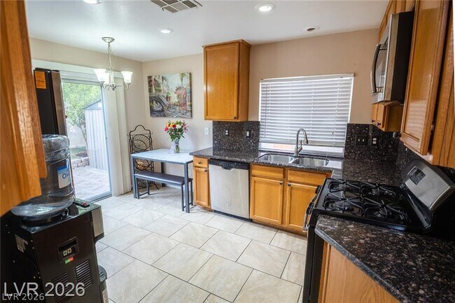 Foto del edificio - 805 Old Mine Creek Ln
