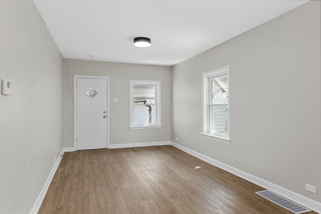 Foto del edificio - 5335 Pattison Ave