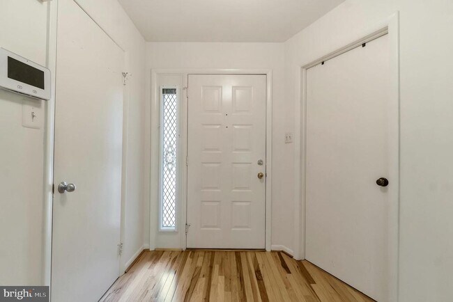 Building Photo - 4736 Timber Ridge Dr