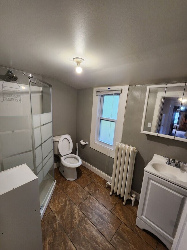 Foto del edificio - 1127 E 5th St