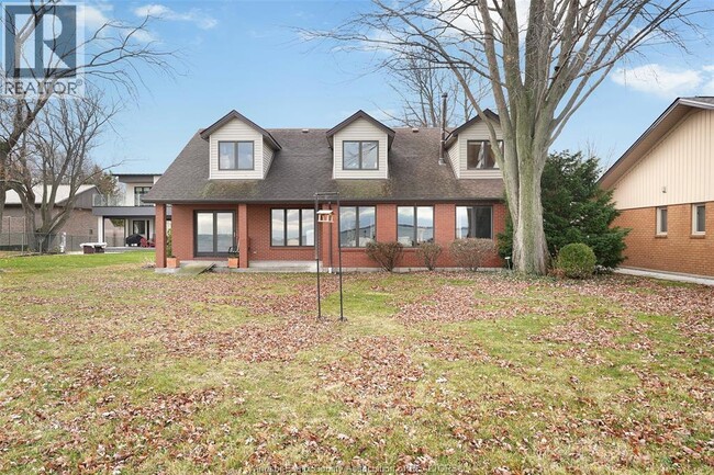 Photo du bâtiment - 12906 Riverside Dr E