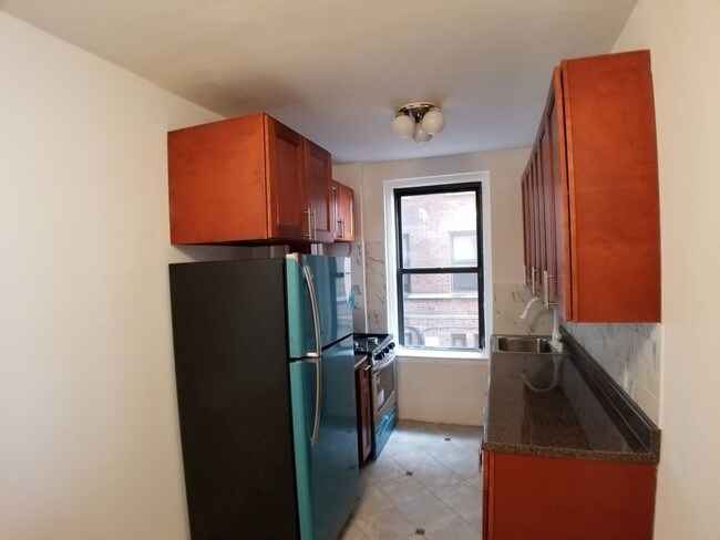 Building Photo - 3145 Brighton 4th St