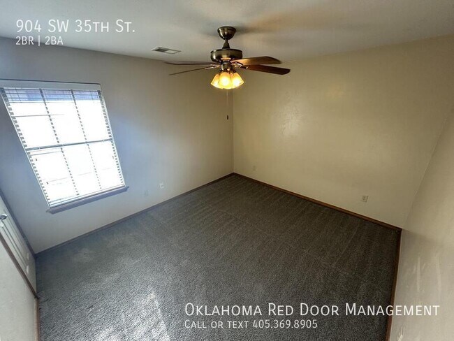 Foto del edificio - 904 SW 35th St