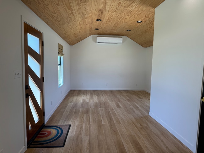 Building Photo - 40 CR 267