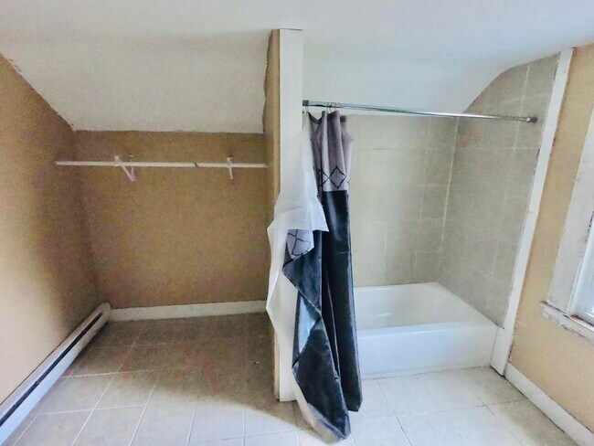 Foto del edificio - 44 Gilbert Ave