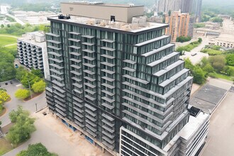 Building Photo - 3009 Novar Rd