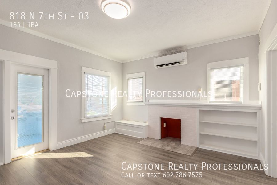 Primary Photo - Downtown 1 Bedroom, 1 Bath! Walk to plenty...