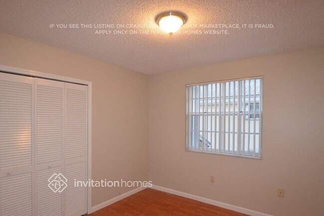 Foto del edificio - 9280 SW 154th Ct