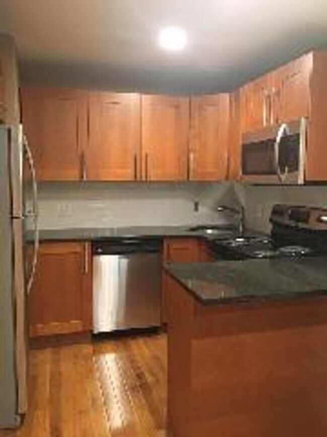 Building Photo - 12 Bay State Rd