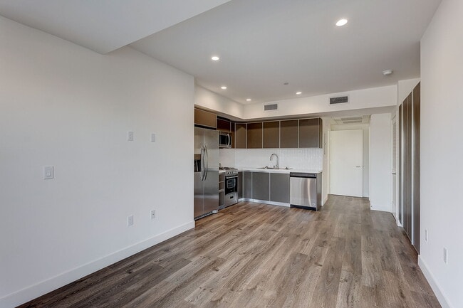 Building Photo - The Fairfax Flats