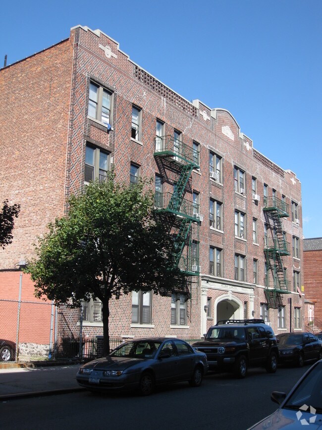 Foto del edificio - 780 E 2nd St