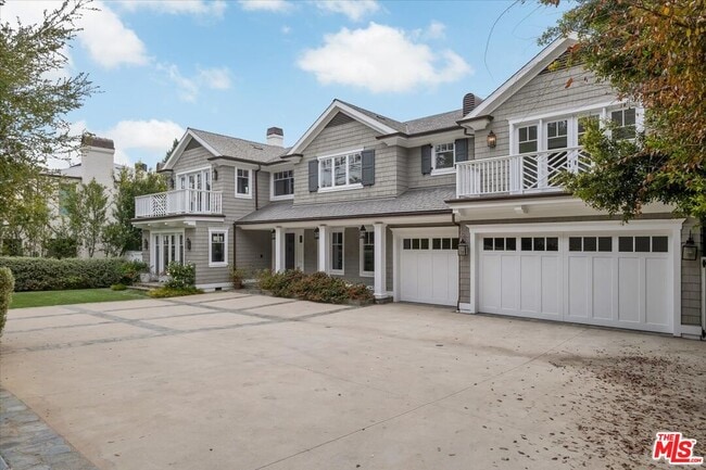 Building Photo - 117 S Burlingame Ave