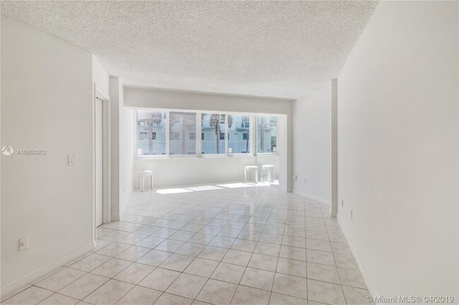 Foto del edificio - 419 NE 19th St