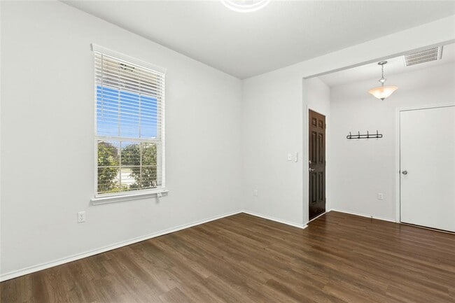 Building Photo - 11816 Monterosso Dr