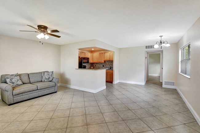 Building Photo - 119 Tuscany Ln