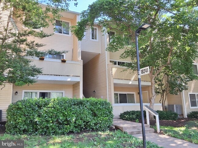 Photo - 18241 Swiss Cir Apartment
