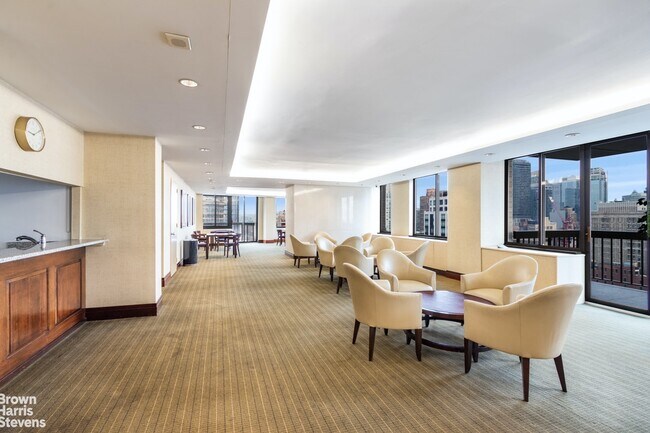 Foto del edificio - Sun-Filled 2 Bed, 2 Bath Flatiron Condo!