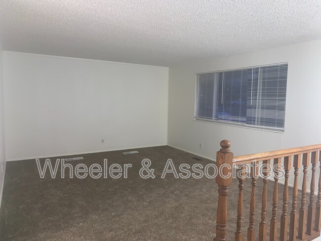 Building Photo - 2664 W 5175 S