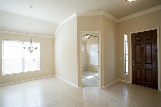 Building Photo - 14501 Ladera Blvd