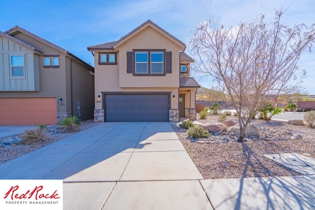 Building Photo - 4 Bed/2.5 Bath Townhome in Desert Bluff!