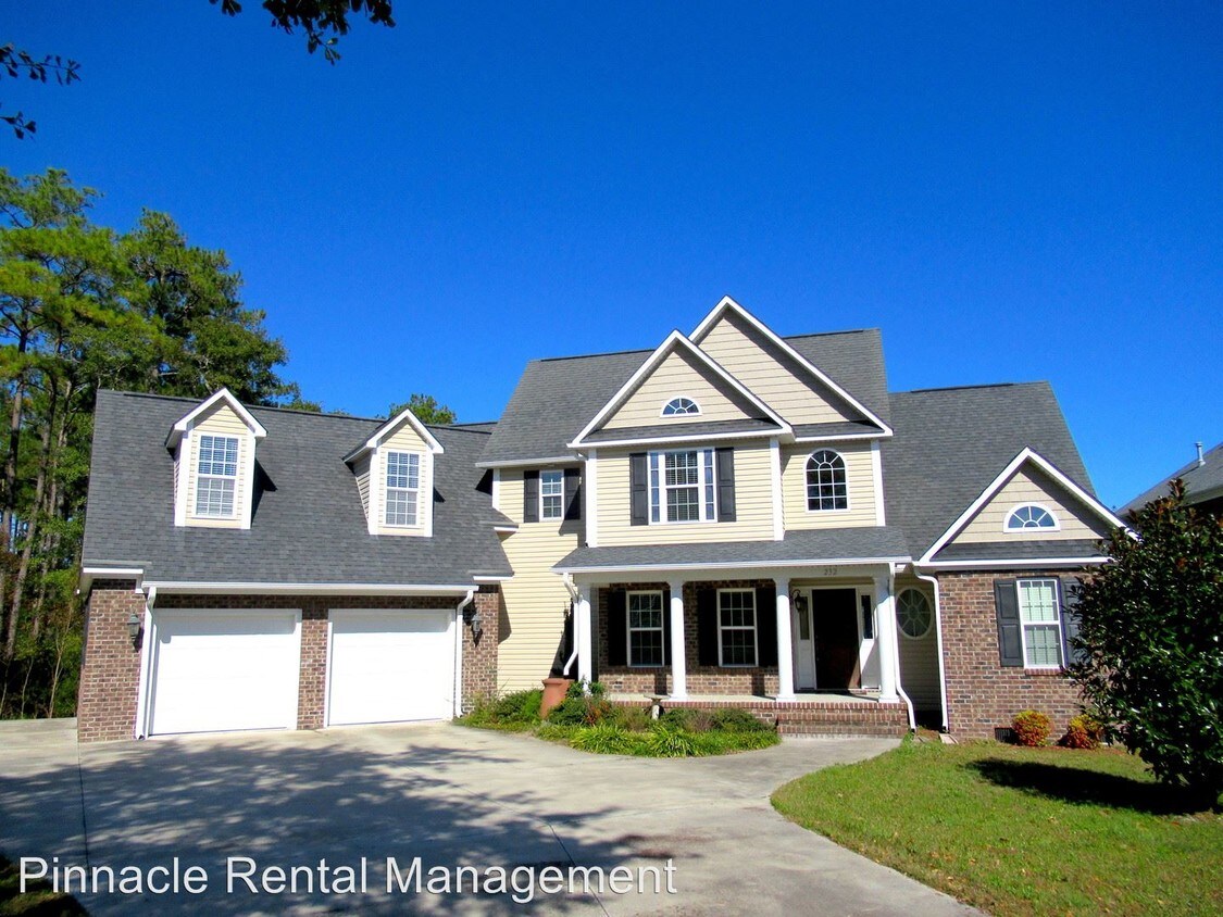 Primary Photo - 5 br, 4 bath House - 232 E. Ivybridge Dr.