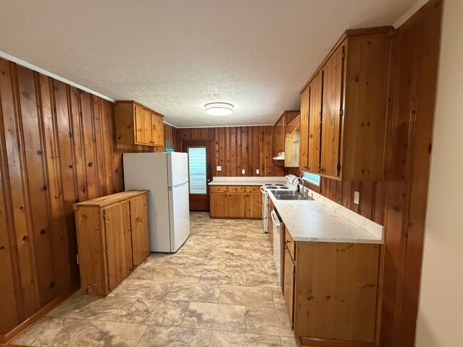 Building Photo - 941 Harrington Dr