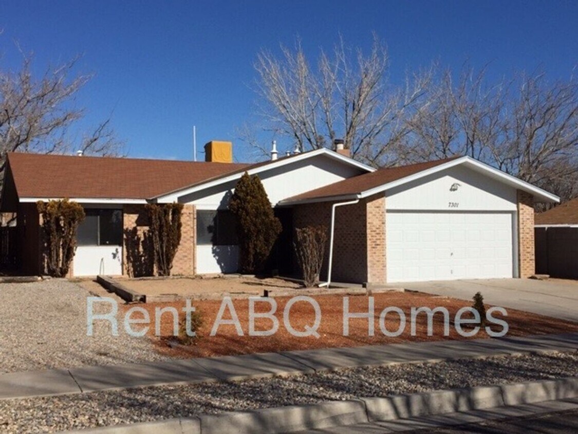 Primary Photo - Family Home for Rent in West Mesa School D...