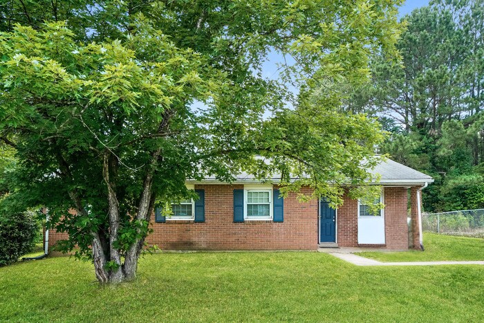 Foto principal - 208 Cushman St