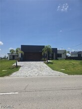 Building Photo - 1220 Chiquita Blvd N