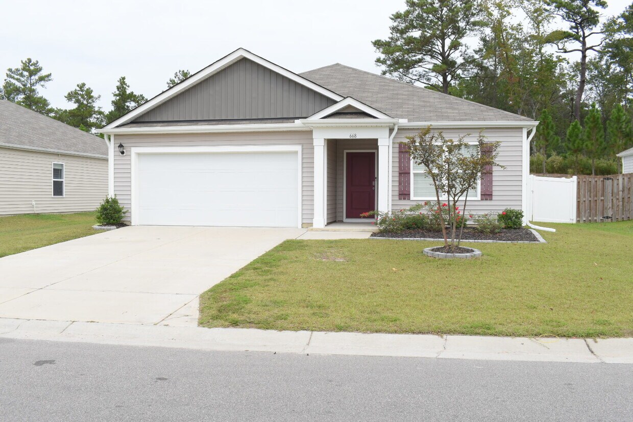 Foto principal - 668 Buckeye Rd NE