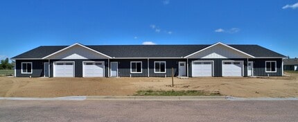 Building Photo - 750 Palomino Ave W