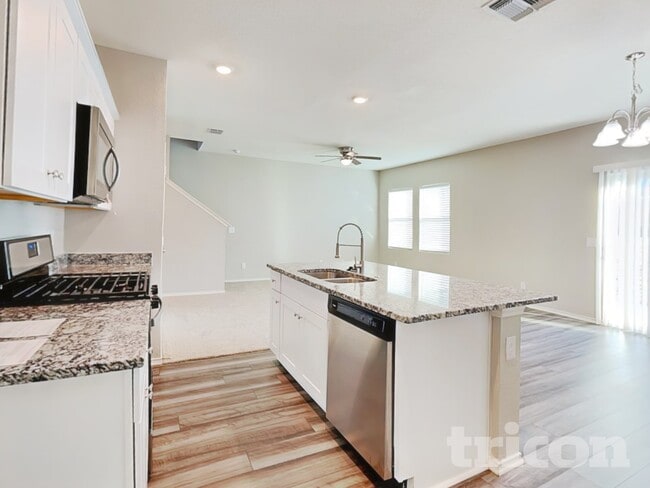 Building Photo - 5206 Winding Strm